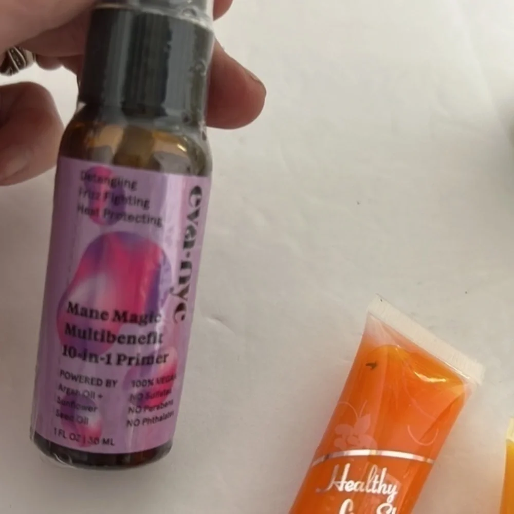 Make up bundle with drink bottle